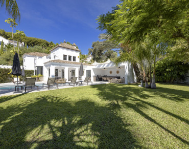 Villa for sale in Paraiso Alto, Benahavis - 79239KDT