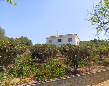 House for sale in Estepona West - S5365786