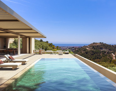 Villa for sale in El Madronal - HRB-01555P
