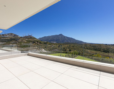 Apartment for sale in Real de La Quinta, Benahavis - HRB-01241P