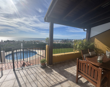 Spectacular four-storey villa for sale in Rincón de la Victoria