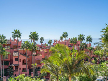 Penthouse in Estepona East — photo 4