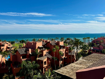 Penthouse in Estepona East — photo 3