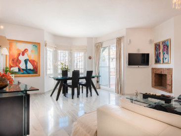 Penthouse in Urbanización Los Naranjos de Marbella — photo 3