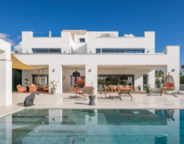 Villa for sale in Marbella East - DM5344