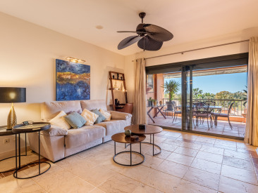 Apartment in Estepona — photo 5