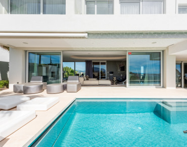 Villa for sale in Nueva Andalucia - DM5415