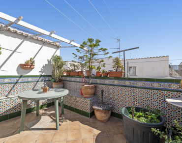 Town House for sale in Las Lagunas - ST6271