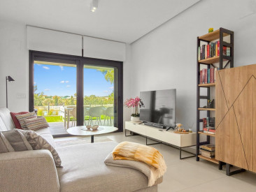 Apartment in Pilar de la Horadada — photo 2