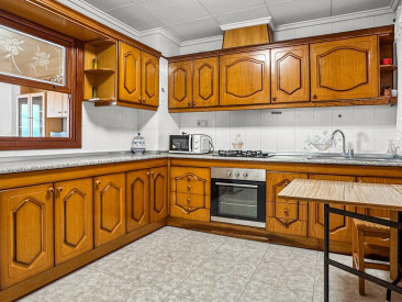 Apartment in Torrevieja — photo 4