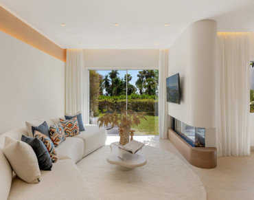 Apartment for sale in Estepona East - MPA6764