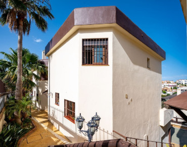 Villa for sale in Mijas - R5365114