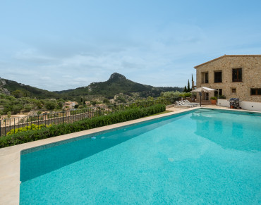 Villa for sale in Puigpunyent - 32175