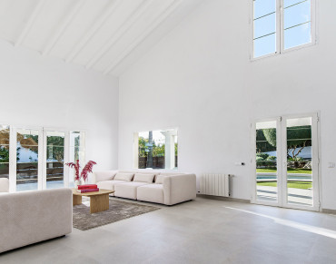 Villa for sale in Santa Ponsa - 31947