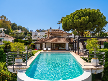 Villa in Marbella — photo 2