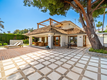 Villa in Marbella — photo 4