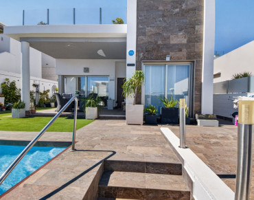Villa for sale in Villamartín - SPI0179