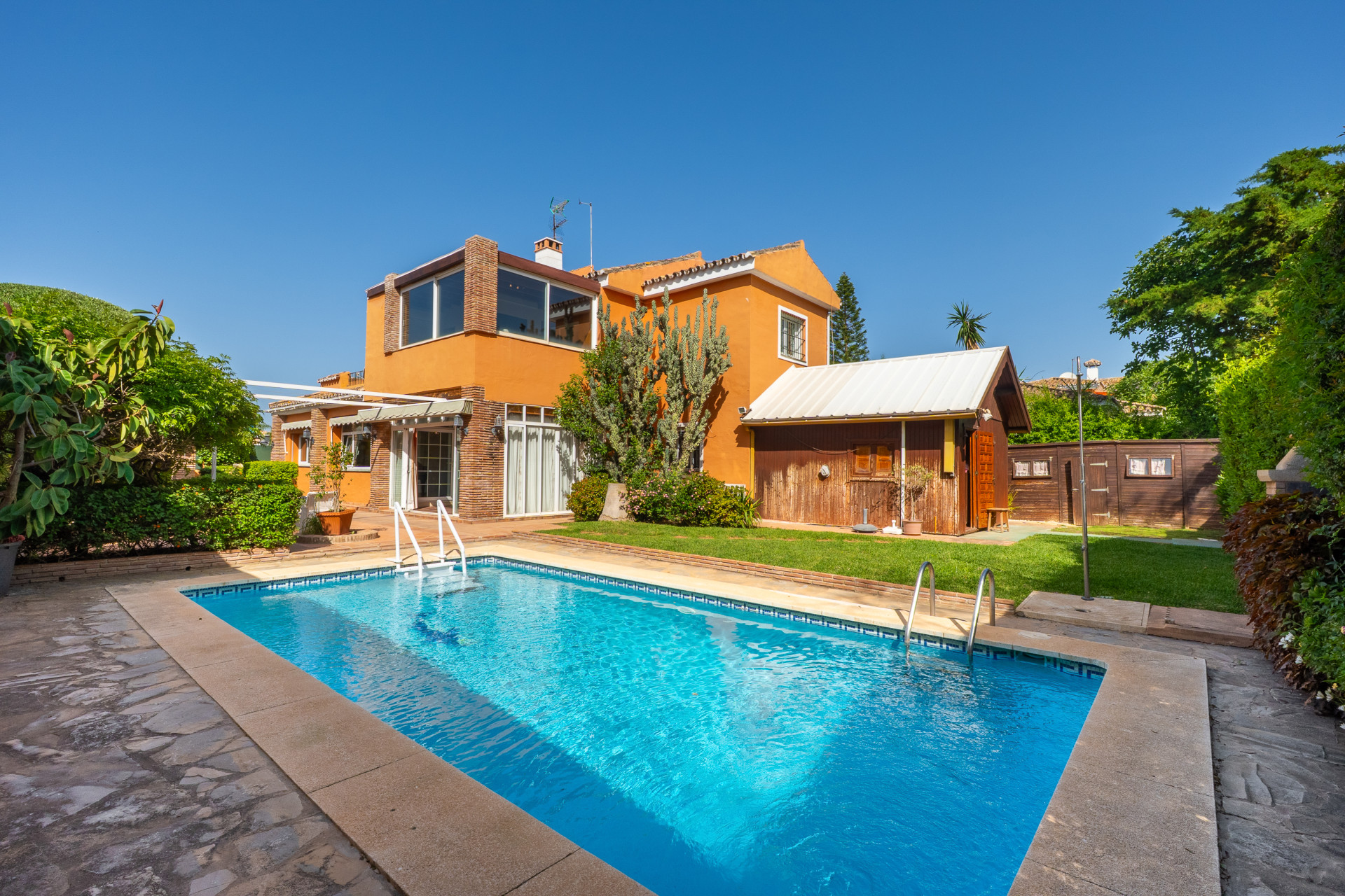 PANR-16330 - Villa in San Pedro de Alcantara