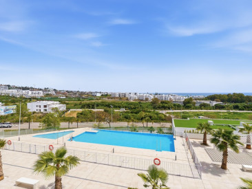 Apartment in Estepona — photo 2