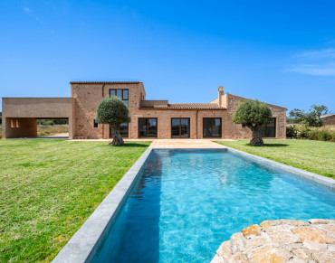 Finca for sale in Santanyí - 2450