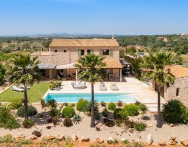 Finca for sale in Ses Salines - 2614