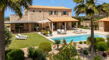 Finca for sale in Salines (Ses), Balearic Islands €3.450.000 — photo 2 of 22