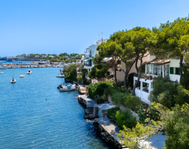 Villa for sale in Porto Petro, Santanyí - 4048