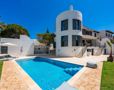 Villa for sale in PORTOCOLOM, Felanitx - 6166