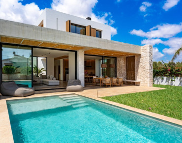 Villa for sale in Cala Llombards, Santanyí - 6158