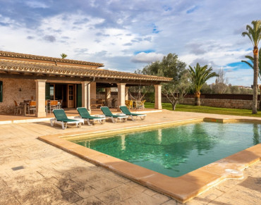 Finca for sale in Santanyí - 2622