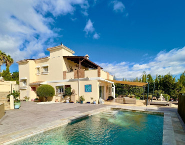 House for sale in Estepona - R5367250