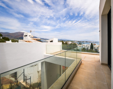 Town House for sale in Estepona West - 1526-BahiaDorB2B