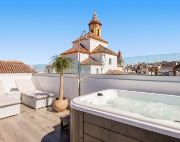 Town House for sale in Estepona Town - TMRT11642