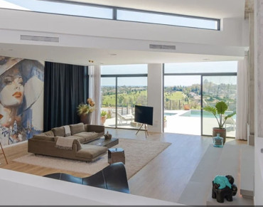 Villa for sale in Eastpona East - 647-00093P