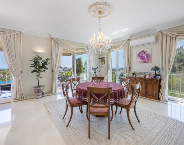 Villa for sale in El Herrojo - CR3037