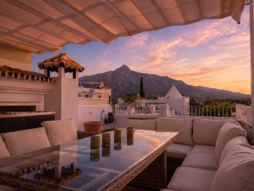 Town House in Marbella — photo 2