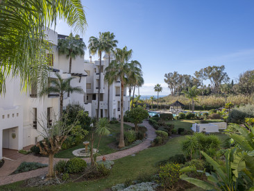Apartment in Estepona — photo 6