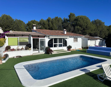 Villa for sale in Moraira - MT.H-815