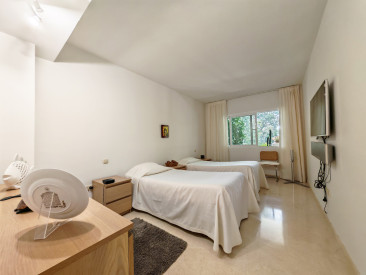 Apartment in Marbella — photo 5