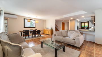 Villa for sale in Benahavis, Málaga €749.000 — photo 3 of 84