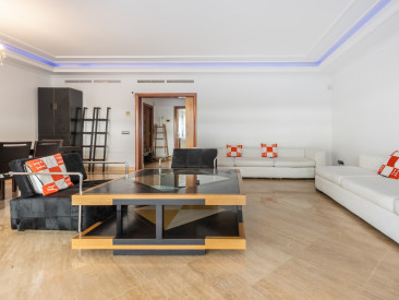 Apartment in Marbella — photo 2