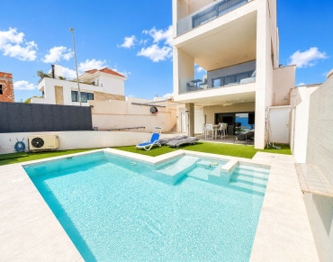 Villa for sale in Benijófar - R51