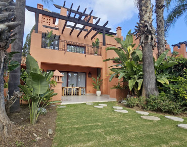 House for sale in The Golden Mile - R5288776