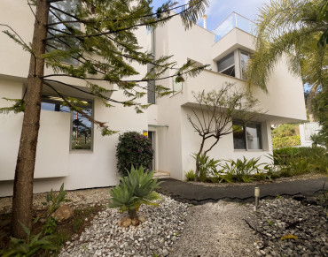 House for sale in Marbella Golden Mile - MPT6791