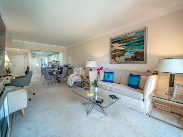 Apartment in Marbella — photo 3