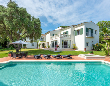 Villa for sale in Sotogrande Costa - HSS3-403