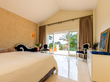 Villa in Marbella — photo 4