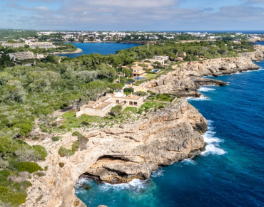 Villa for sale in Porto Petro, Santanyí - 4057