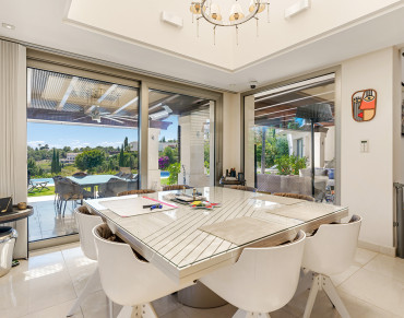 Villa for sale in Los Flamingos - TMRV18252