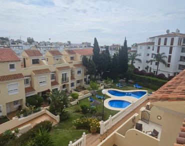 Town House for sale in Calahonda - R5390512